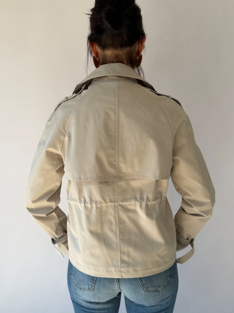 Trench corto beige