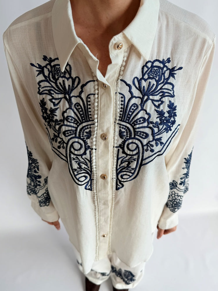 Completo camicia e pantalone bianca