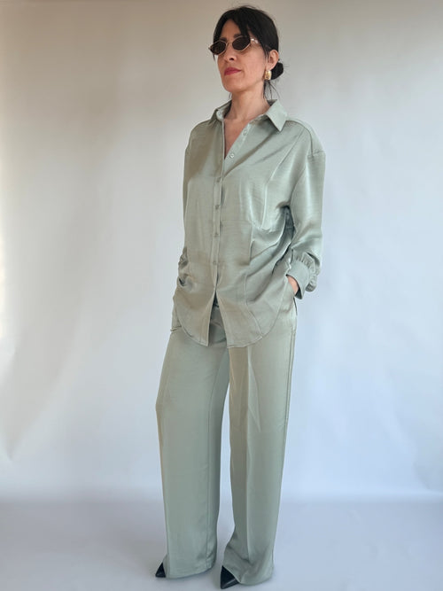 Camicia effetto raso di seta salvia