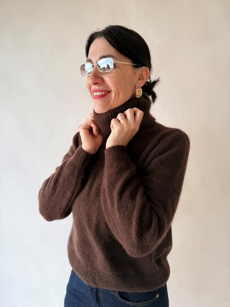 Maglione dolcevita marrone