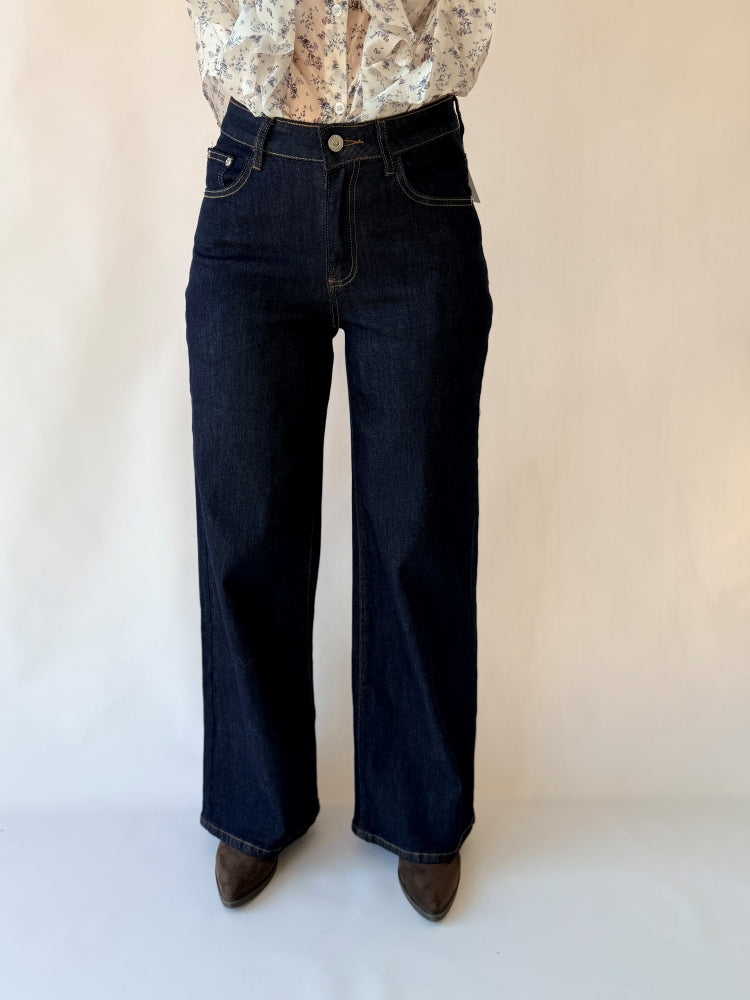 Jeans scuro largo