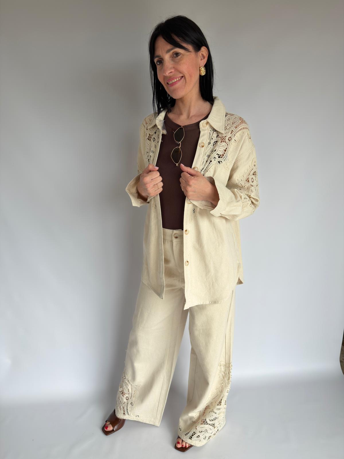 Camicia con dettagli in pizzo