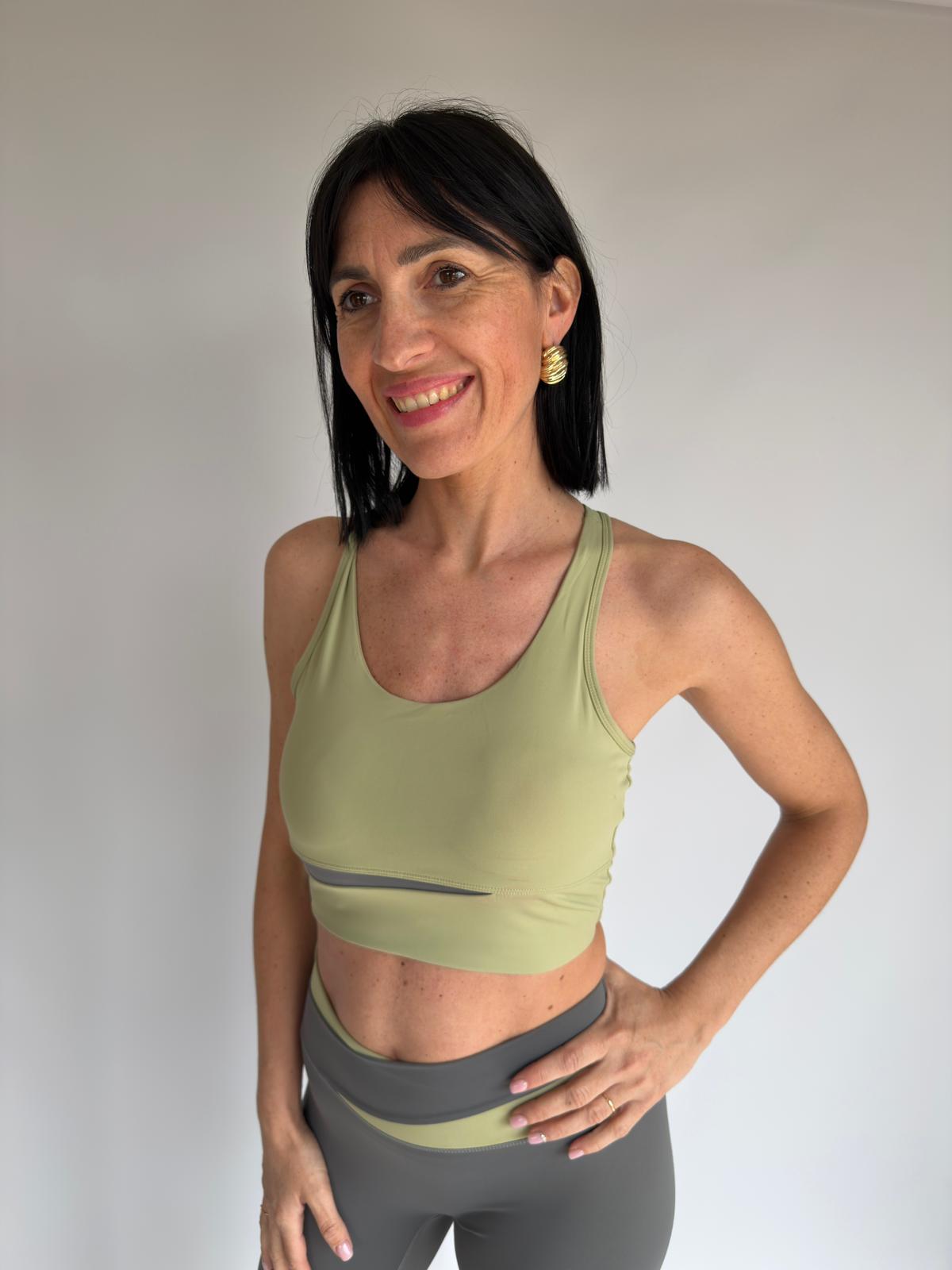 Top verde e grigio sport